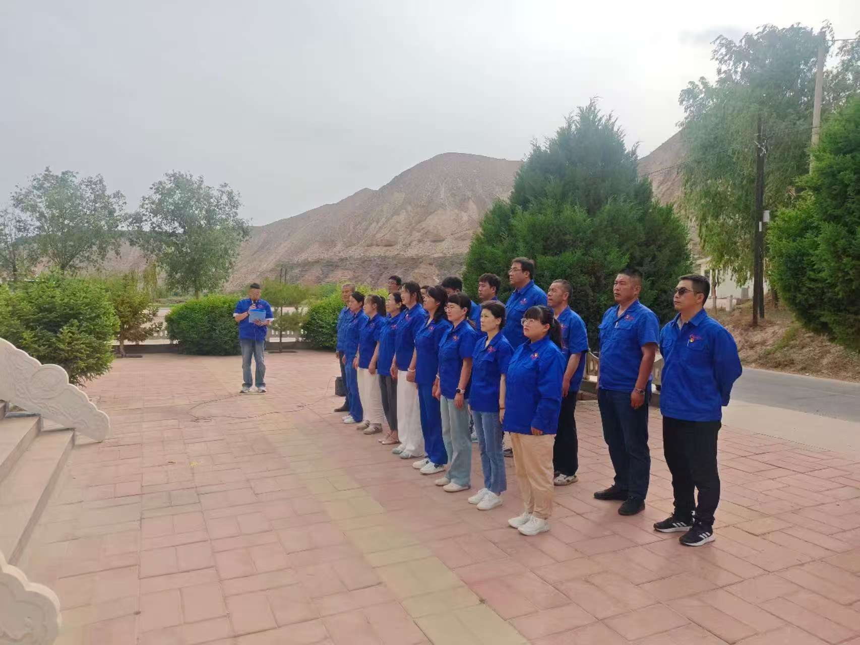 5d2003e9dd8e24f4c8b25ef380fb77f